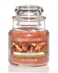 Svíčka ve skle malá, YANKEE CANDLE,  Cinnamon Stick